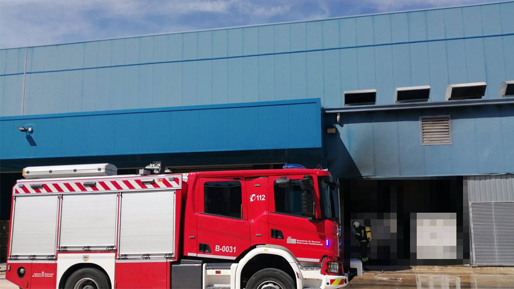 Dos trabajadores hospitalizados en Navarra tras un incendio en una nave industrial