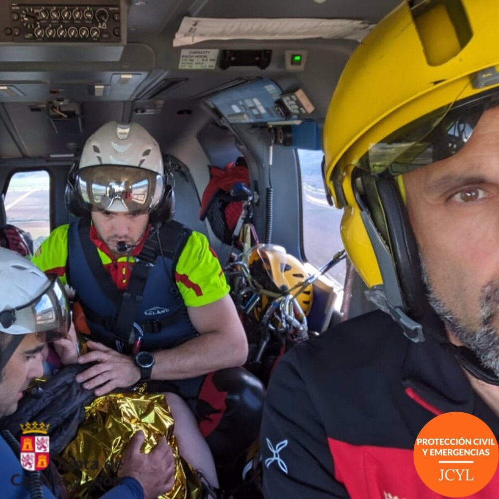 Rescatada una mujer de una isla en medio del río Duero