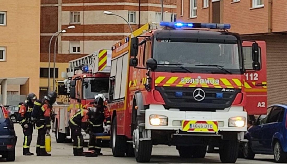Incendio de un vehículo en Zamora capital: dos personas intoxicadas por humo