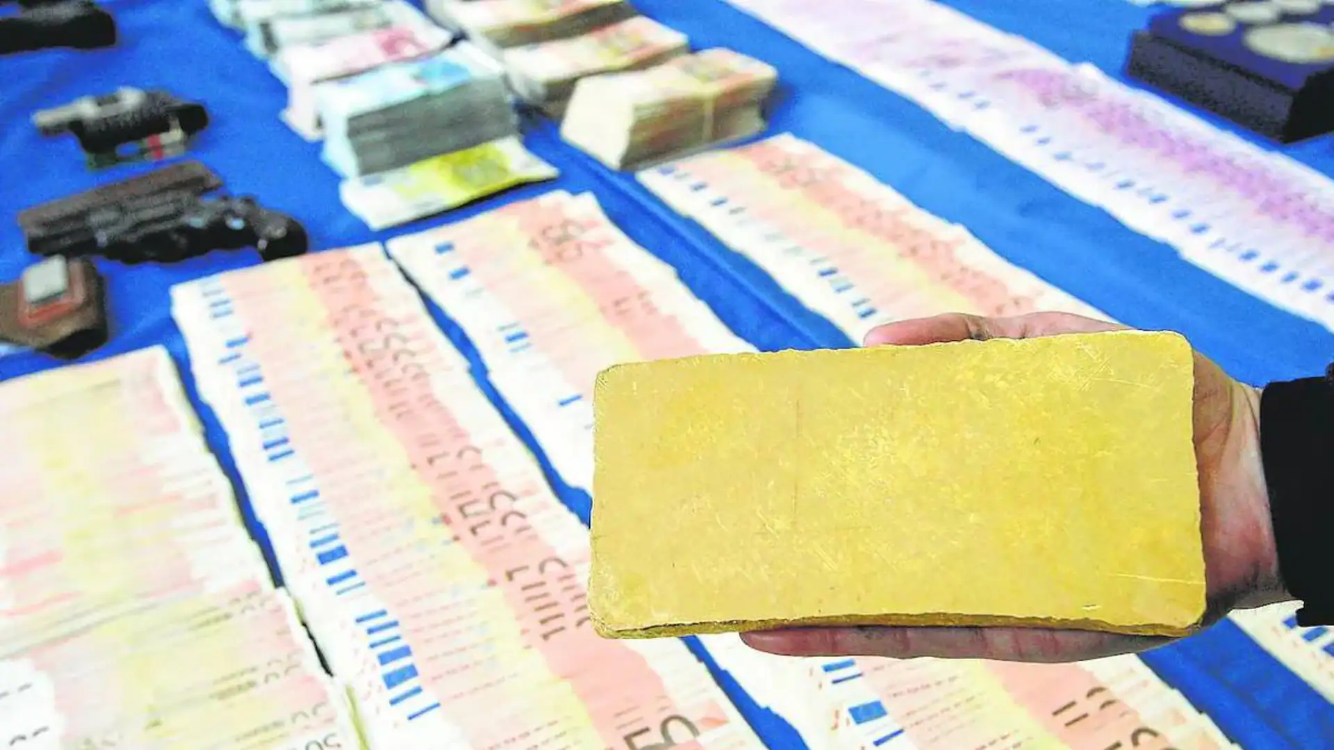 La Audiencia Nacional procesa a siete personas y dos mercantiles por la trama del oro asentada en Valencia