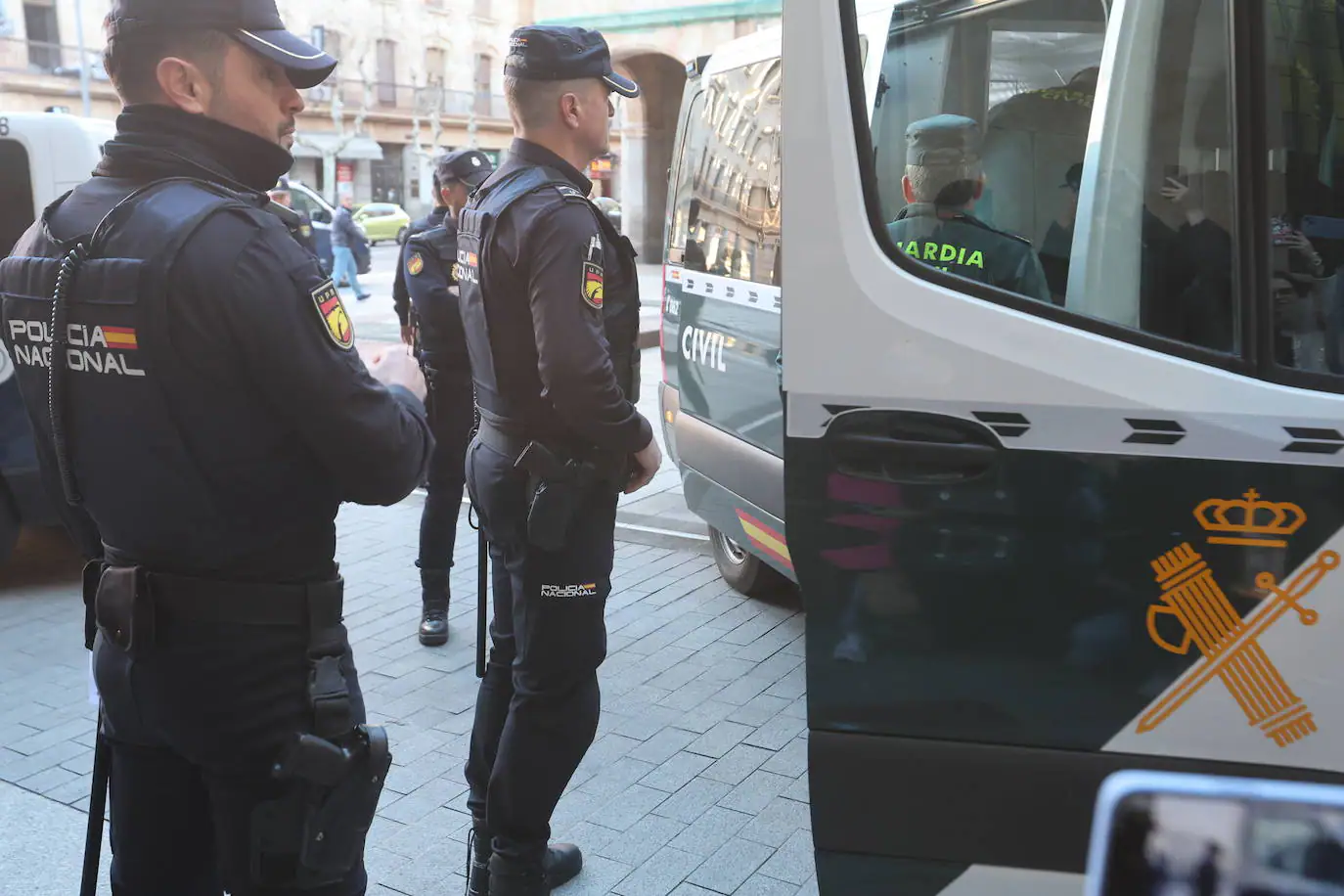 A prisión en Salamanca una pareja y su vecina por traficar con cocaína