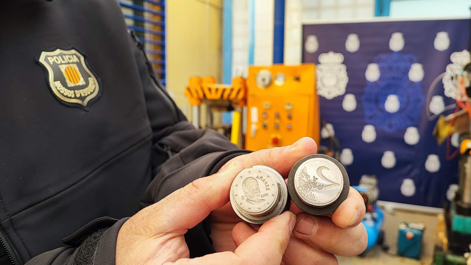 monedes de 2 euros falses