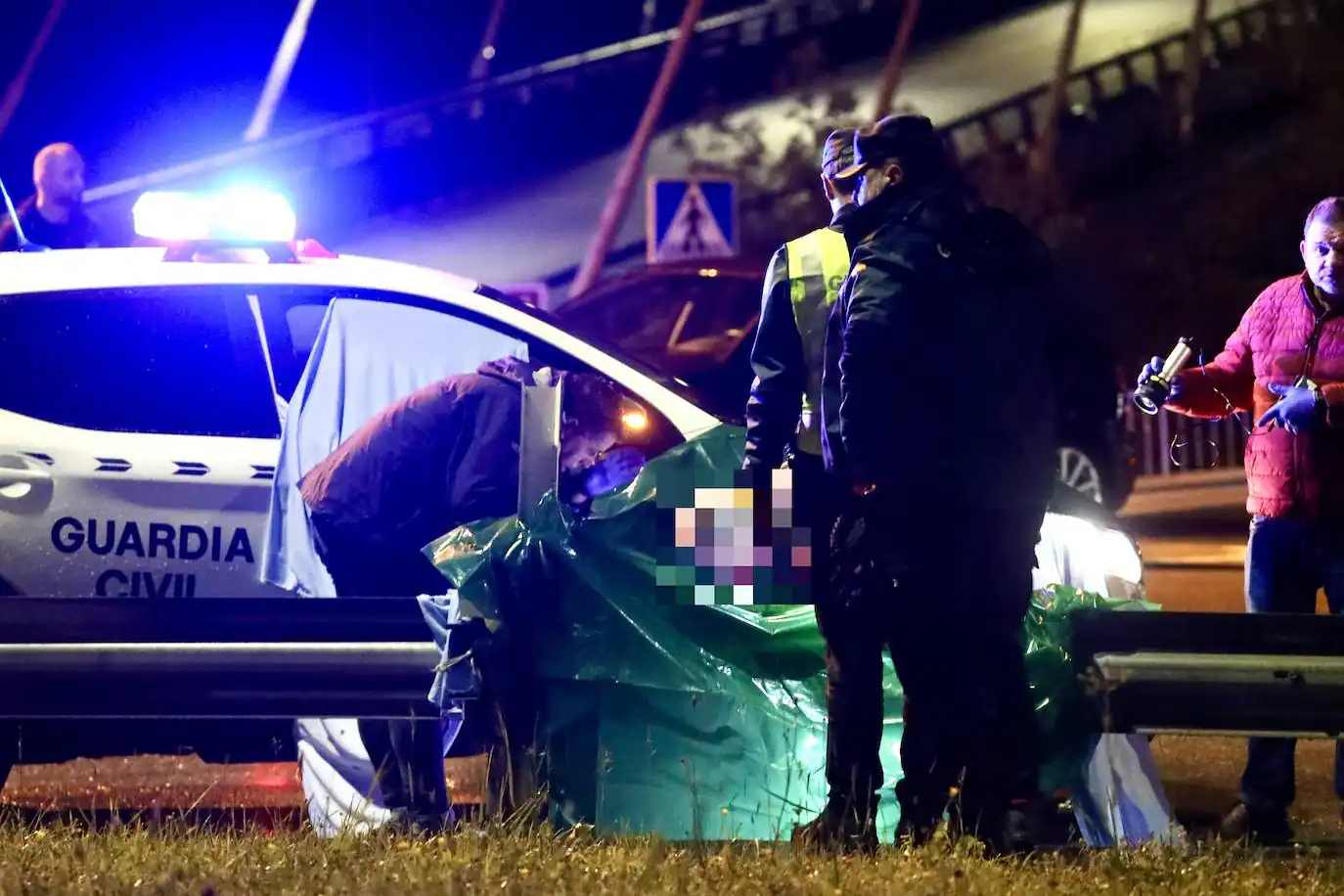 Macabro suceso en Soto de Rey: Hombre detenido por asesinar y decapitar a su padre, y luego exhibir la cabeza en una glorieta