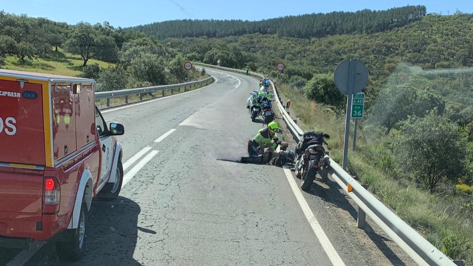 Motorista resulta herido tras accidente en la A-461 de la Sierra de Aracena y Picos de Aroche