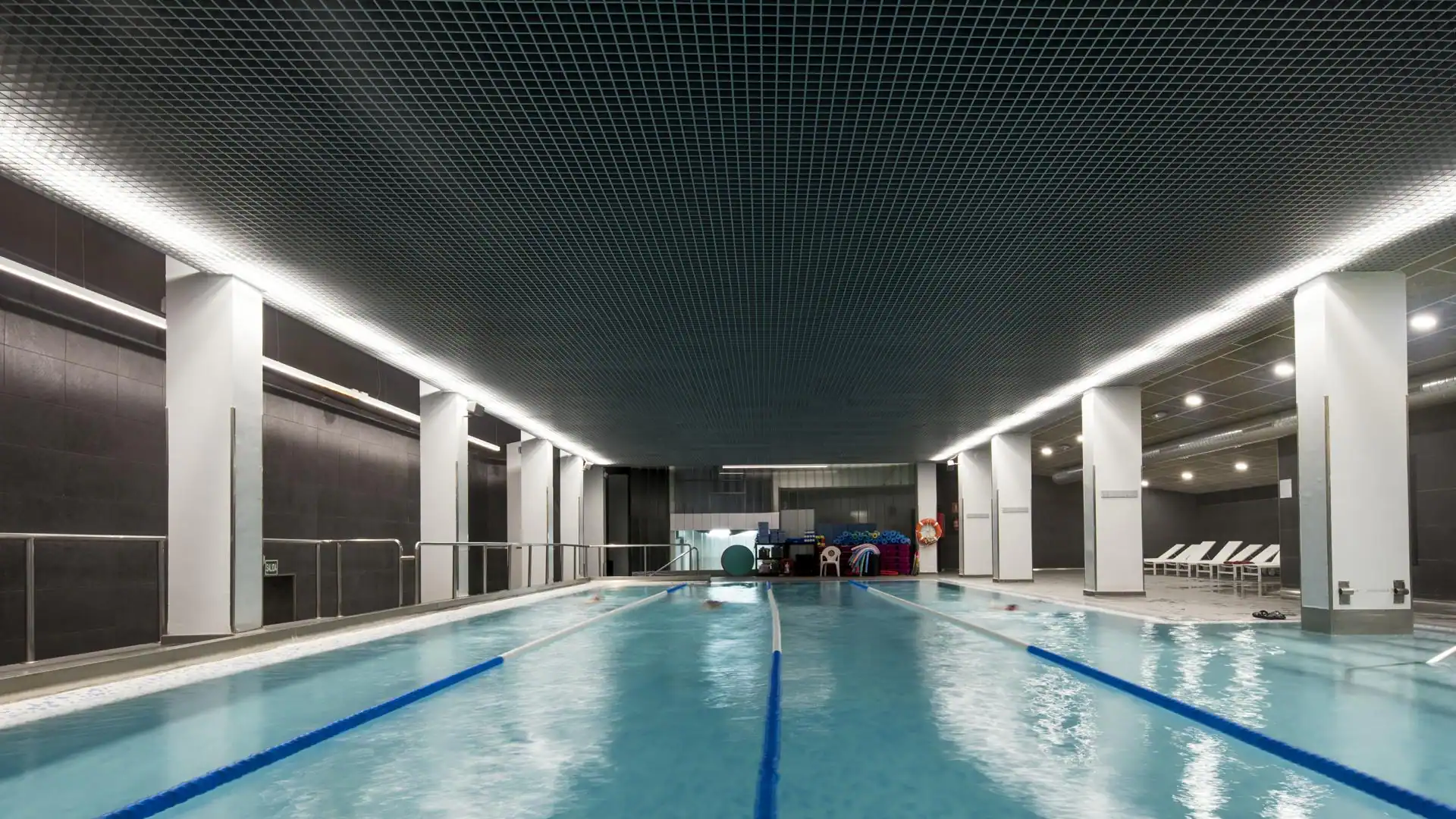 Salamanca: El Ayuntamiento requiere un informe a la empresa del Multiusos tras morir una mujer en una piscina