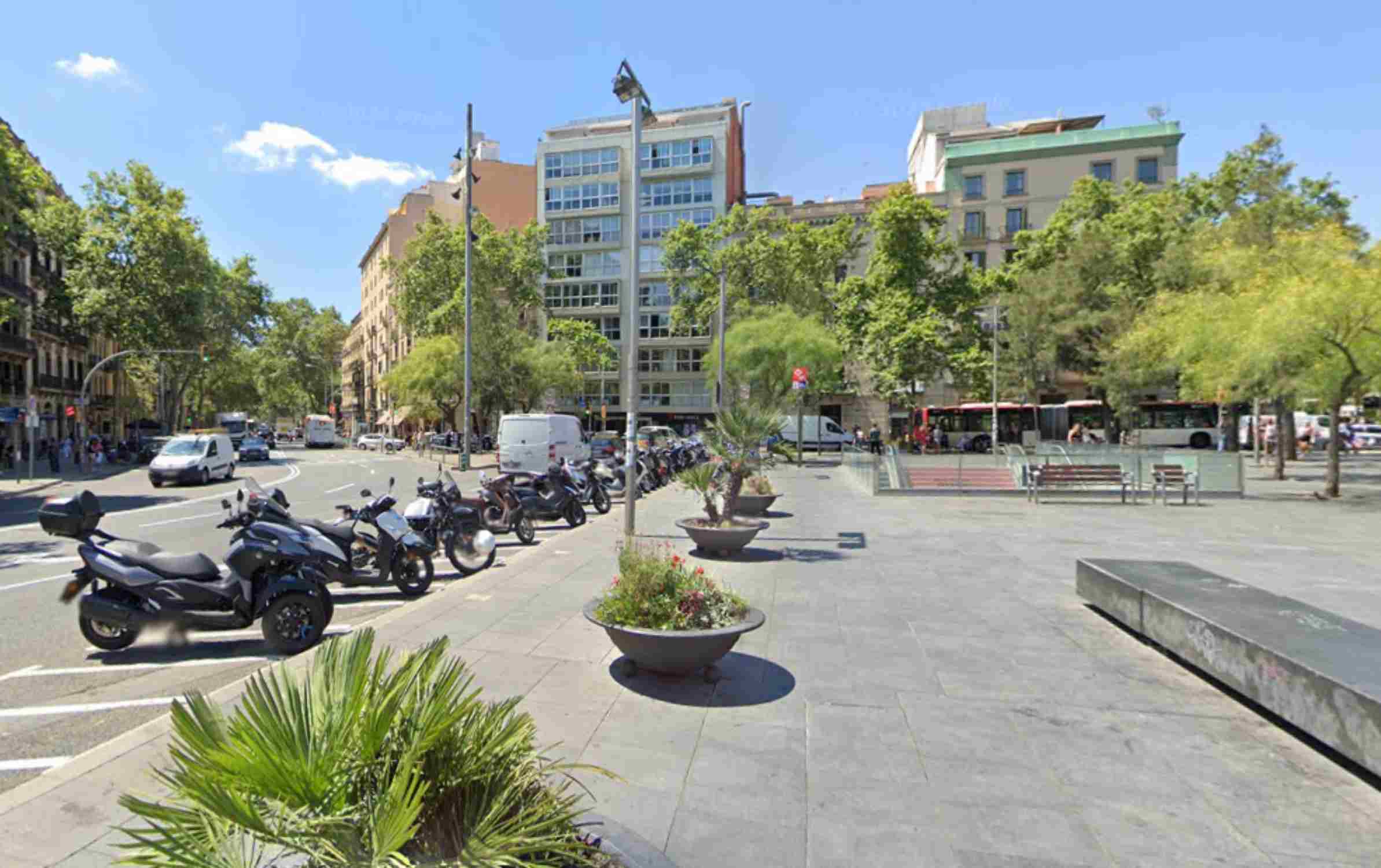 plaça universitat