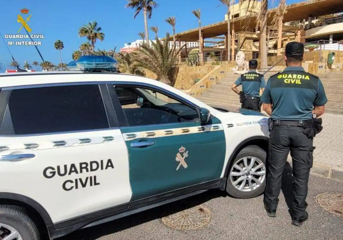 Pareja en Fuerteventura investigada por hurto de perfumes valorados en más de 2000 euros en el aeropuerto