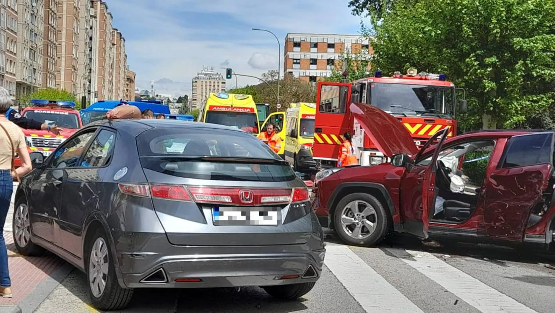 Sucesos en Burgos: Cortan la avenida Cantabria por un accidente