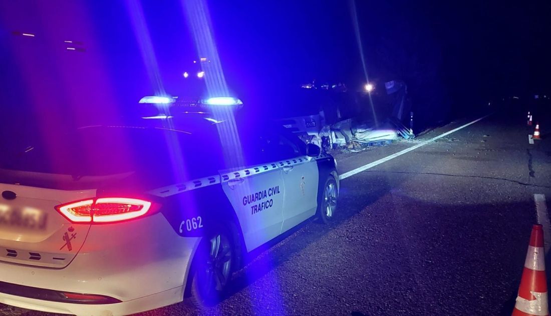 Tres heridos tras volcar un turismo en Zamora