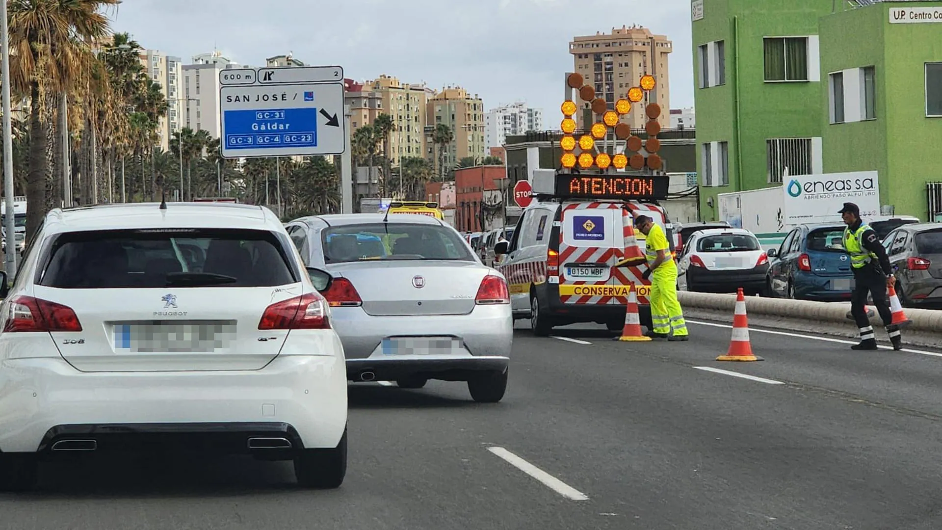 Accidente en la Avenida Marítima colapsa el tráfico, dejando tres heridos