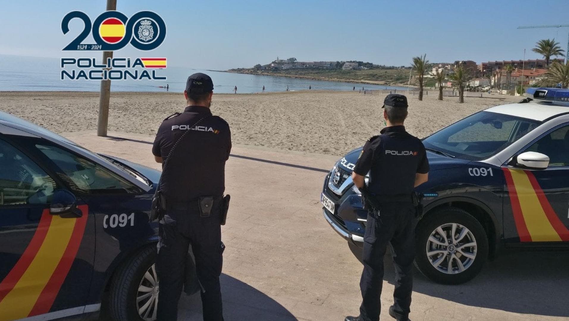 Cazan al ladrón que desvalijó siete coches en el Cabo de las Huertas con un botín de 3.500 euros