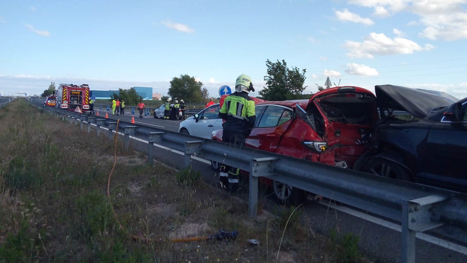 Cuatro heridos en una colisión múltiple en la carretera A-68