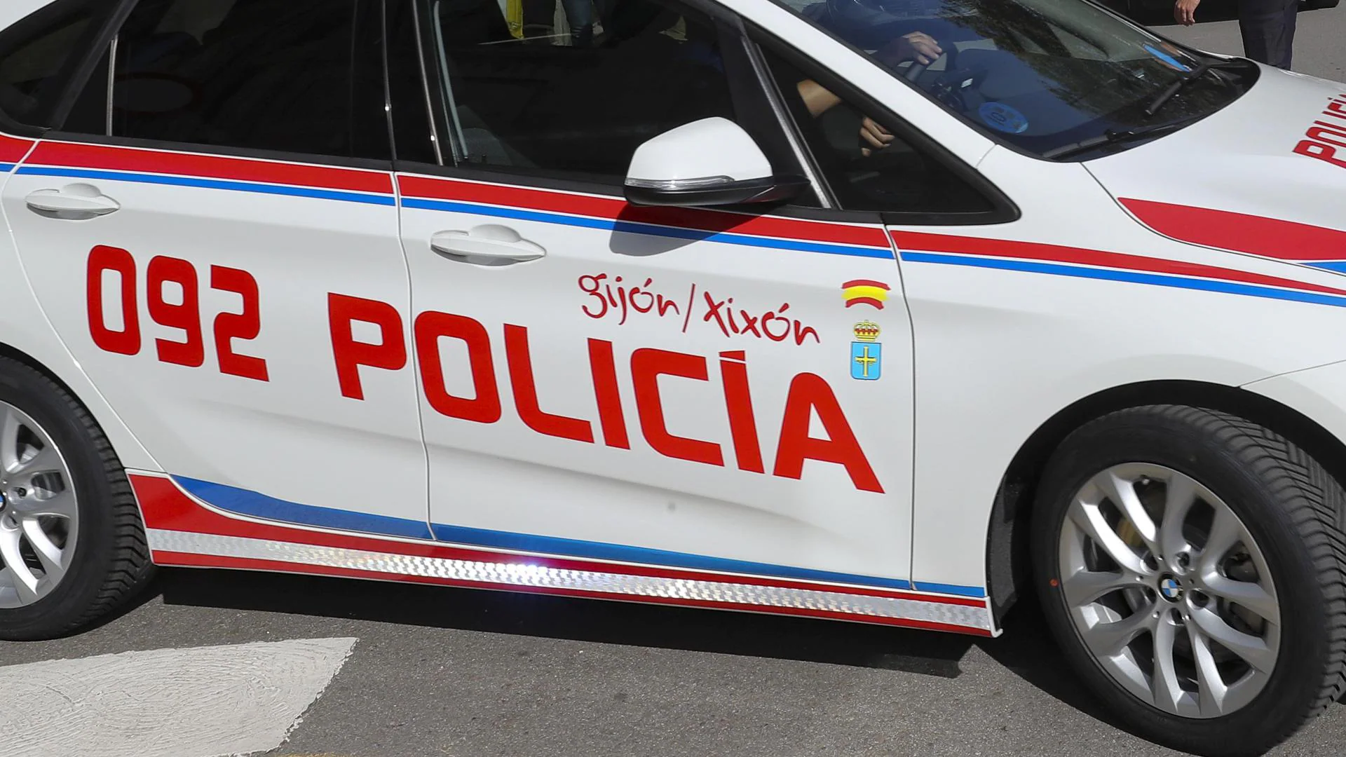 Detenida mujer en Gijón por conducir bajo los efectos del alcohol mientras iba a recoger a un niño al colegio