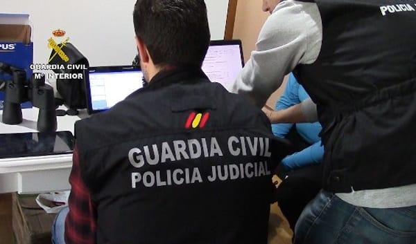 Detenido por intentar matar a una persona clavándole un cuchillo en el cráneo mientras dormía