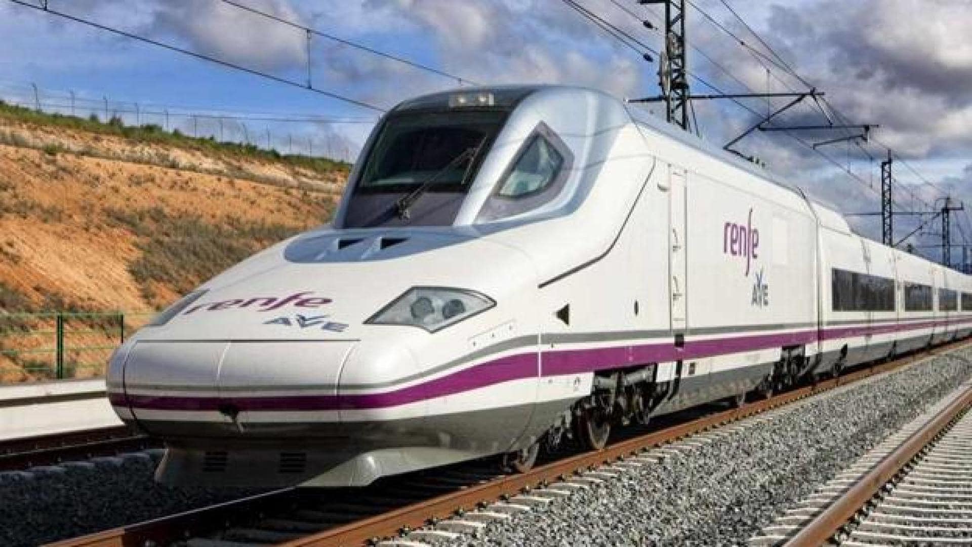 Un viajero sin billete salta del tren en marcha y amenaza a un hombre con un cuchillo