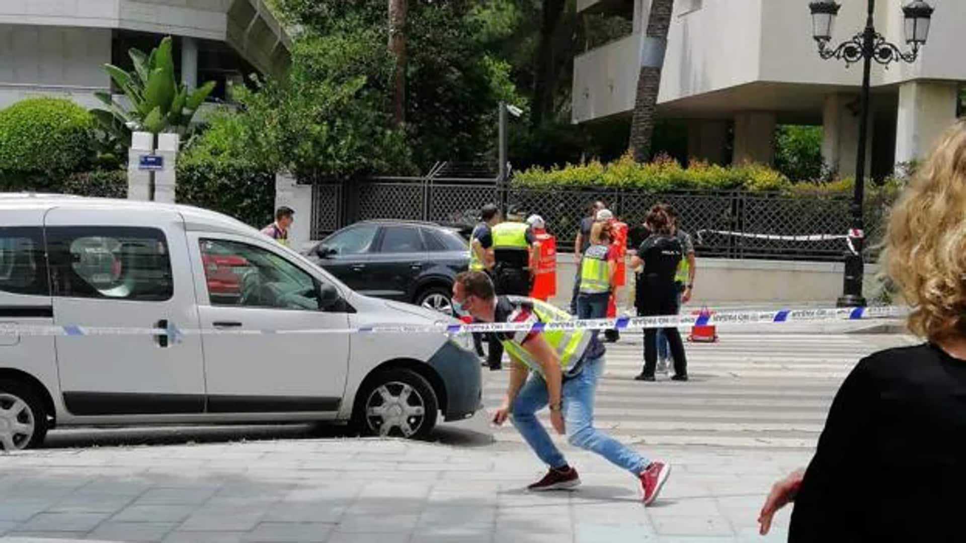 Dos sicarios asesinan a tiros a un hombre en pleno centro de Marbella