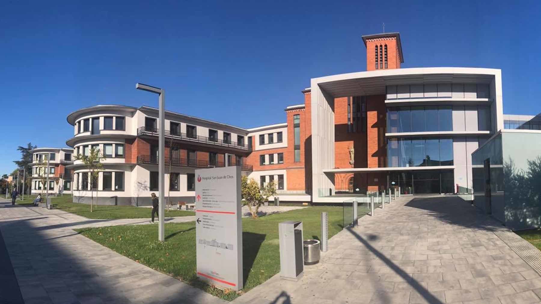 Terrible susto en un hospital en Pamplona tras un incendio de madrugada en el sótano del edificio