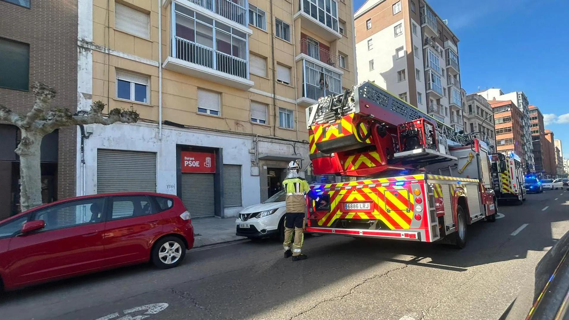 Un incendio en Burgos moviliza a Bomberos, Policía Local y Nacional