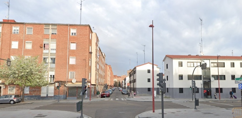 Un autobús urbano atropella a un niño de 10 años en Pajarillos
