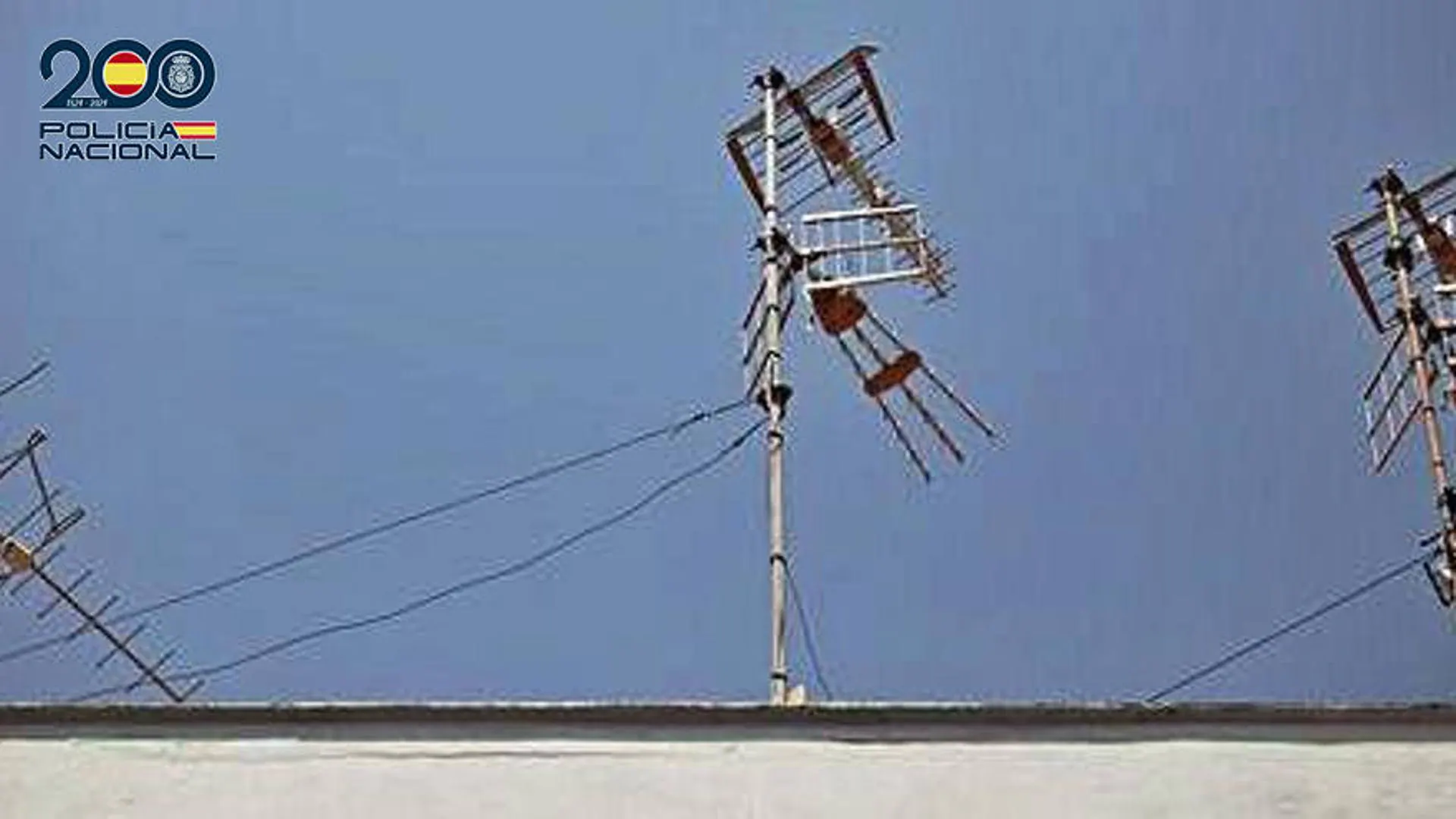 La Policía Nacional alerta de una estafa por parte de falsos revisores de antenas