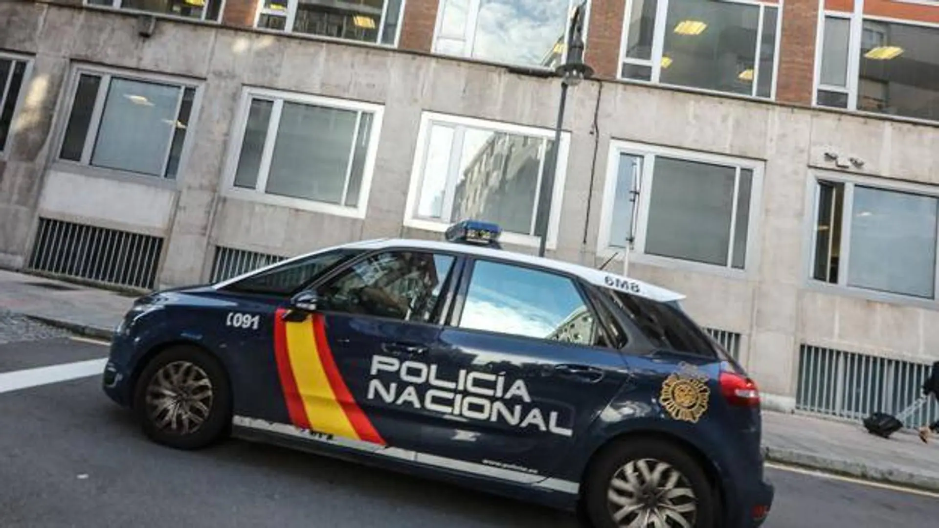 Obligada a prostituirse once horas al día: piden seis años de cárcel para una pareja en Avilés