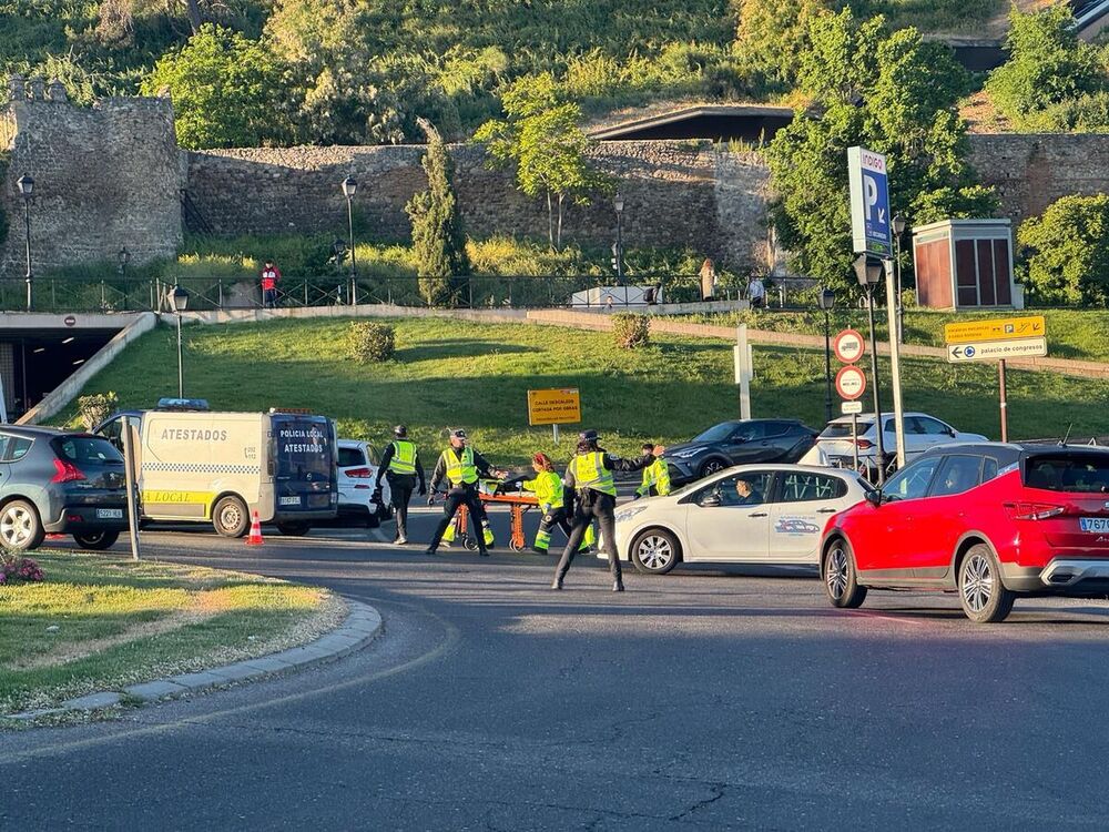 Policía local de Toledo es atropellado en la rotonda del Cardenal