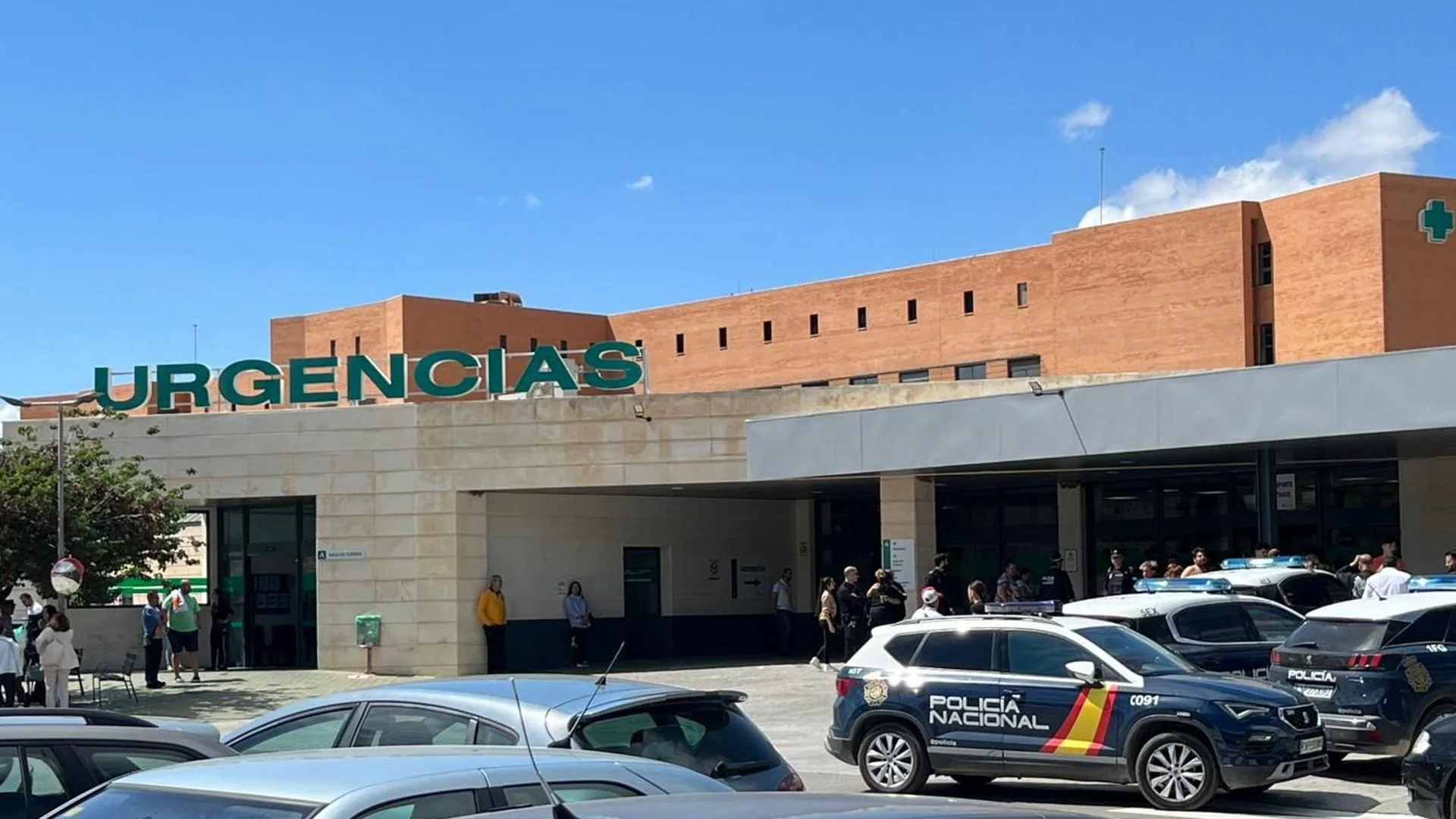 Tiroteo en la Avenida de la Estación de Antequera deja varios heridos en una reyerta entre clanes