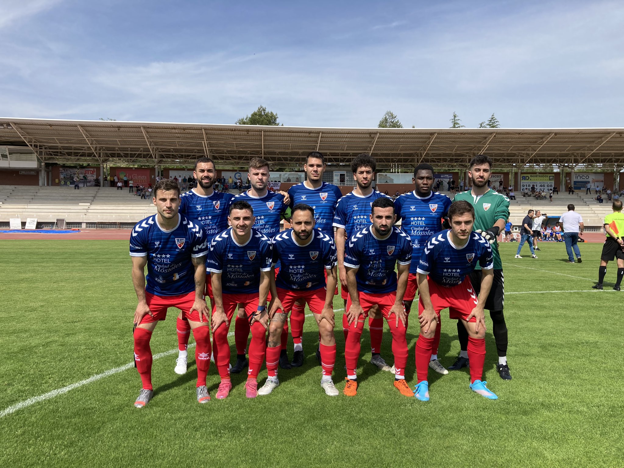Fallece repentinamente un jugador del Móstoles CF senior mientras entrenaba