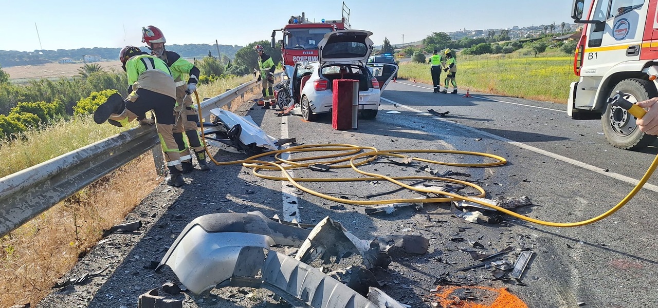 Trágico fin de semana en las carreteras de Huelva: una mujer muere en colisión frontal en Aljaraque
