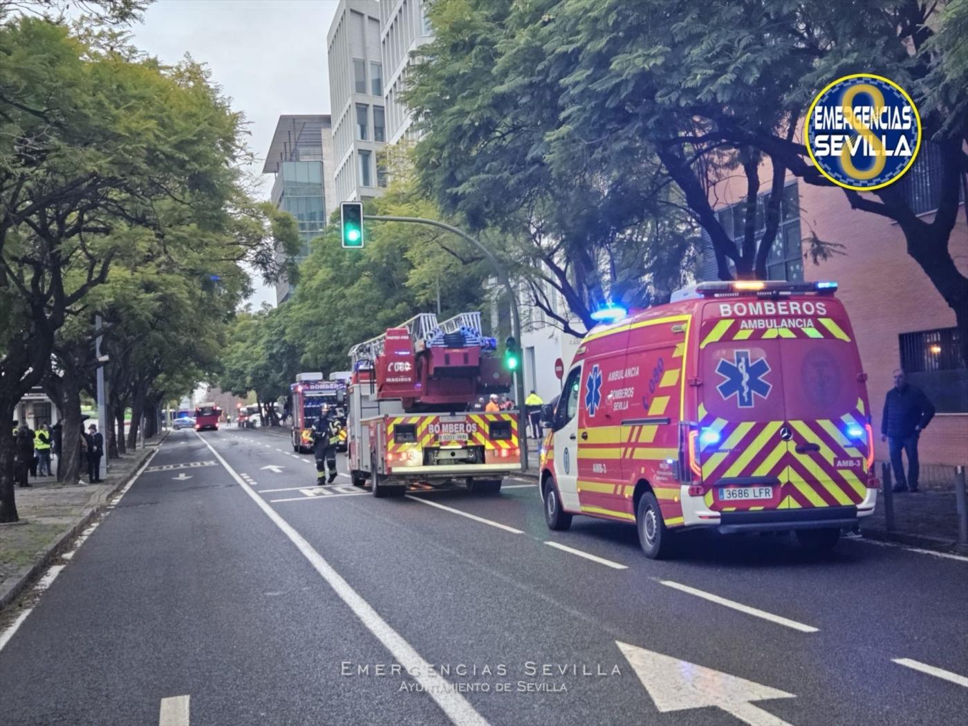 Imagen de archivo de una intervención de los bomberos. - Emergencias Sevilla.