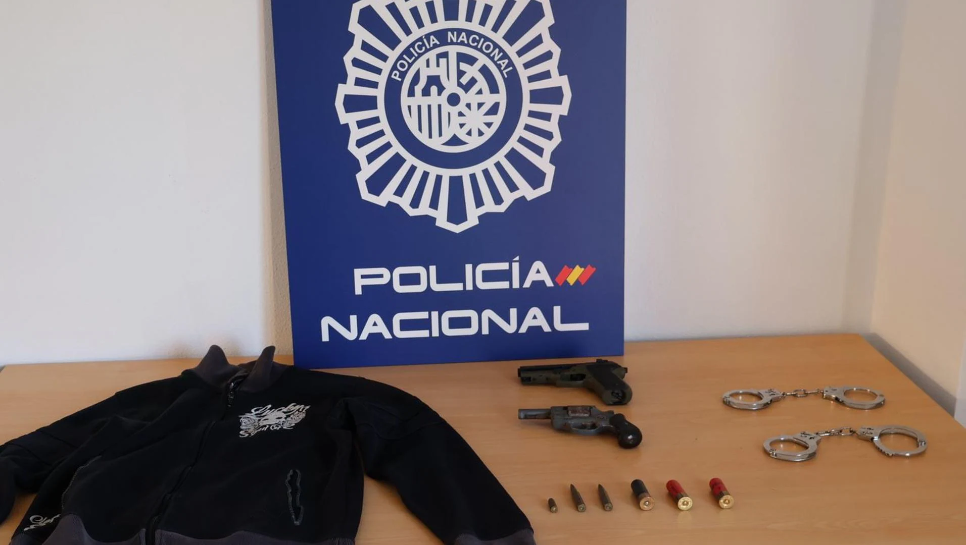 Llamaban a la puerta e irrumpian en las viviendas: así actuaban cinco atracadores