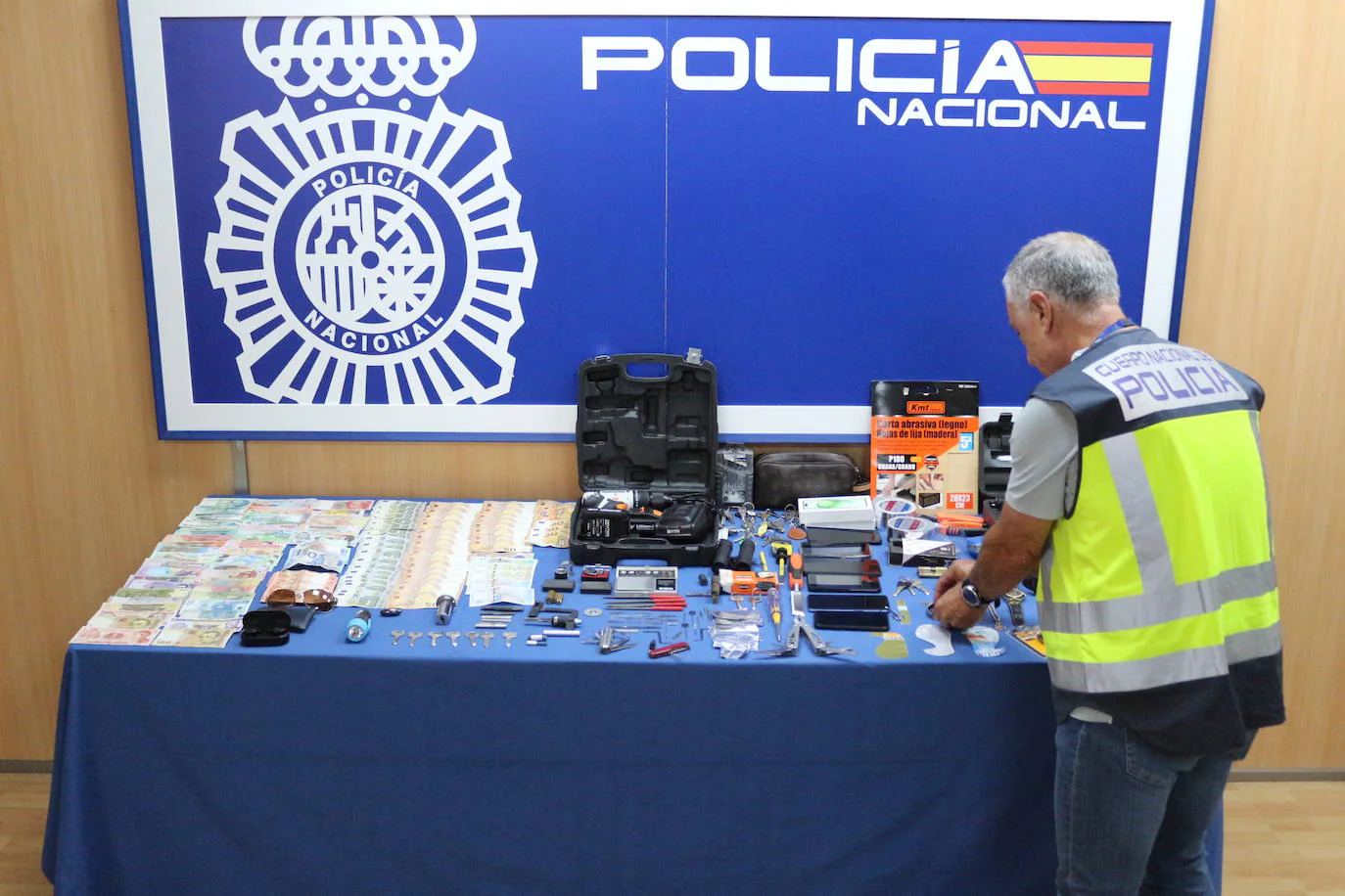 Desarticulan grupo criminal georgiano dedicado a asaltar viviendas en Torrevieja