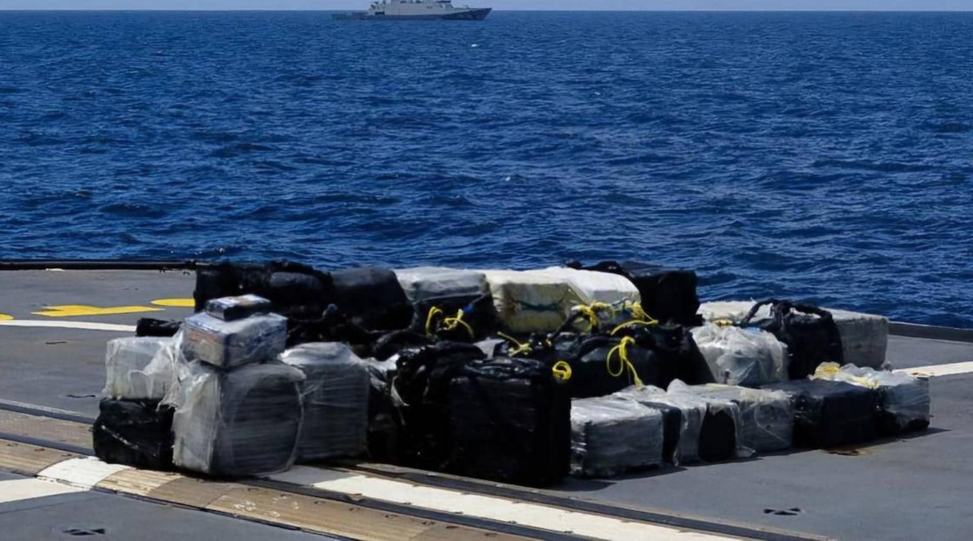 Desarticulan red internacional de tráfico de cocaína: Interceptan pesquero con 2,7 toneladas de droga en aguas cercanas a Canarias