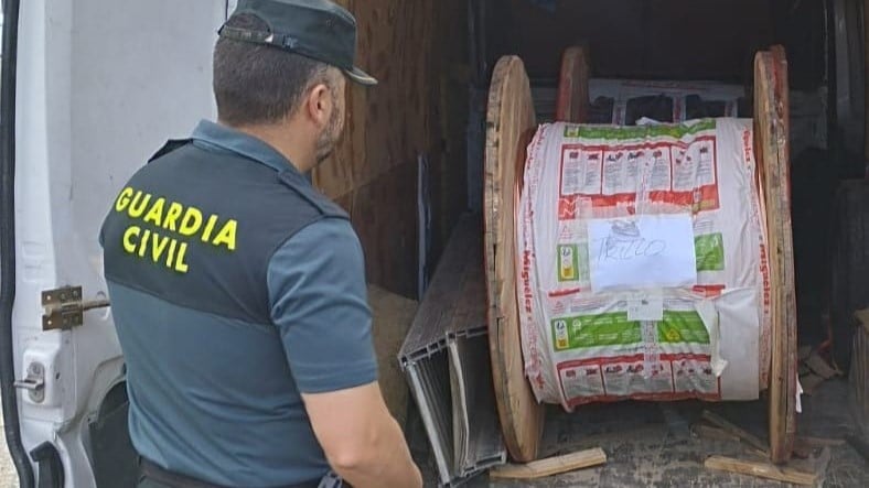 Detenido joven que robó tres toneladas de cobre en parque de paneles fotovoltaicos en Trillo