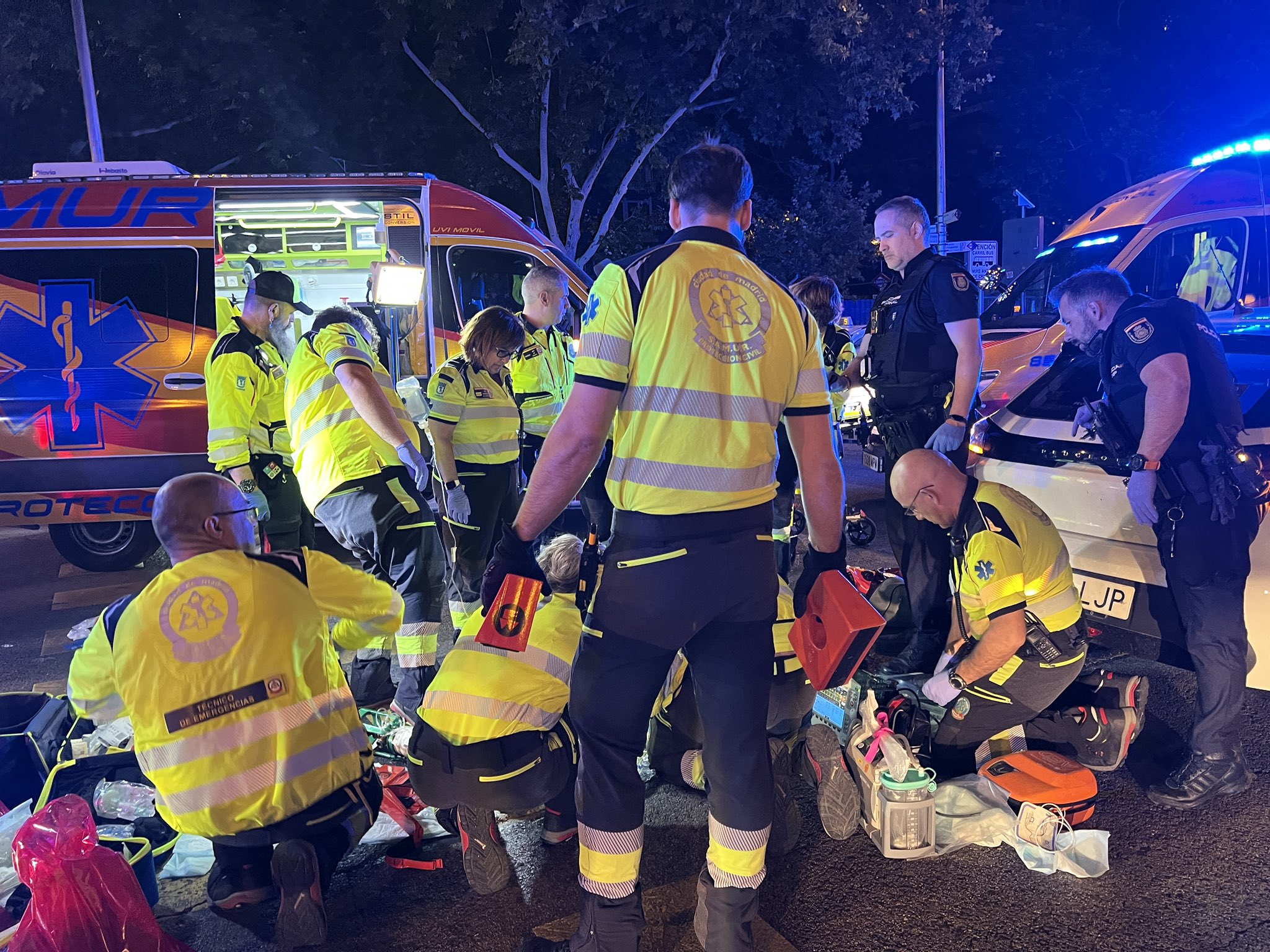 En estado muy grave un hombre tras ser arrollado por varios vehículos en el Paseo de la Castellana
