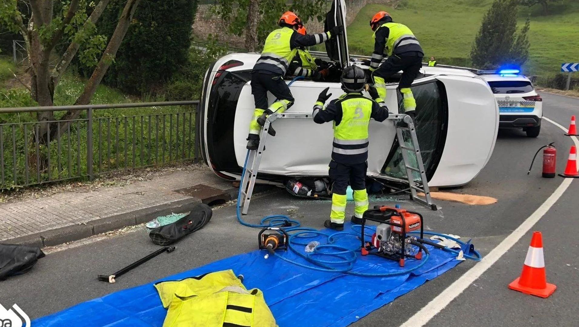 Herida una mujer de 49 años tras volcar con su coche en Corvera