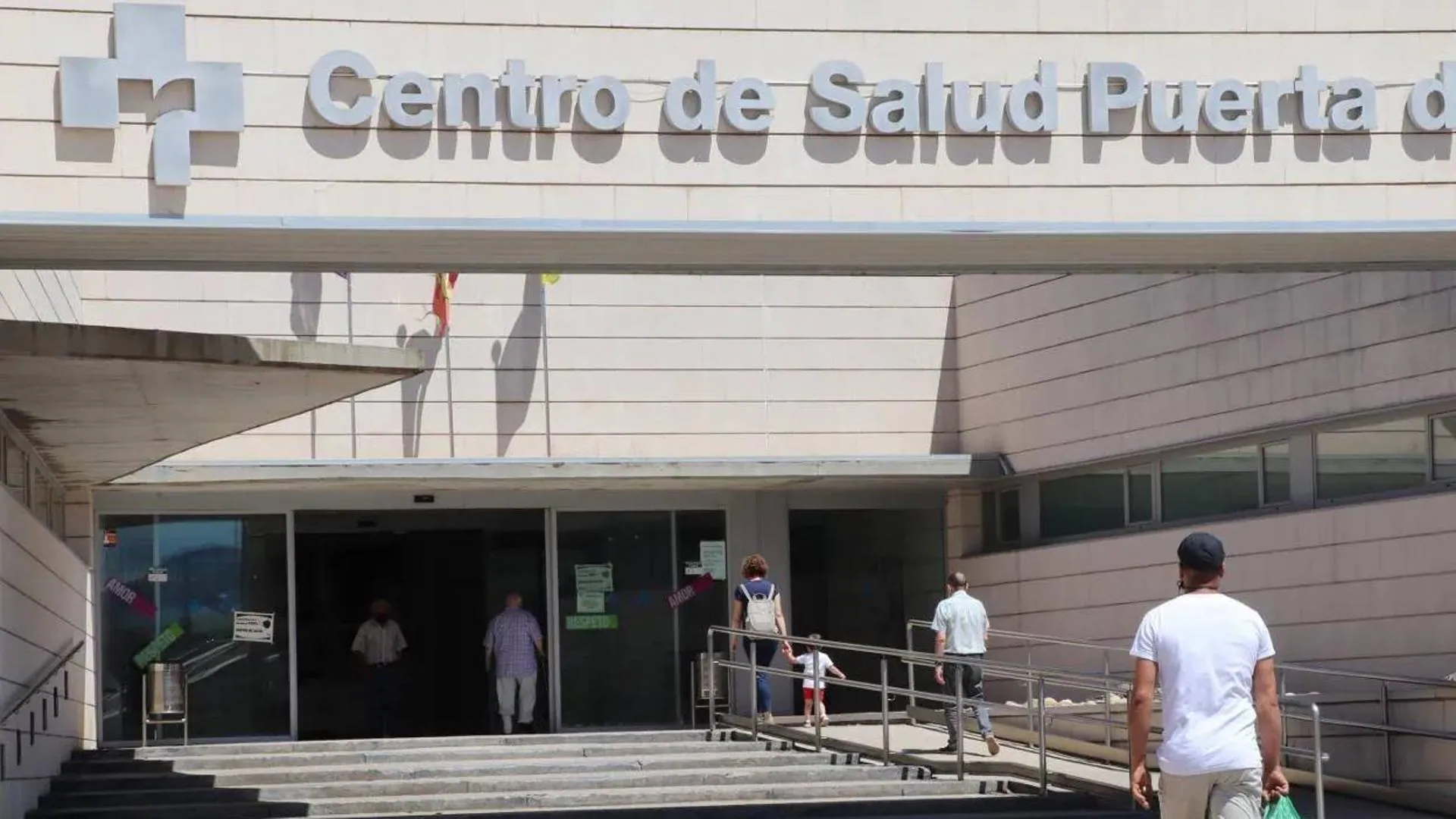 Heridas una mujer de 27 años y una niña de 3 tras sufrir un atropello en Arnedo