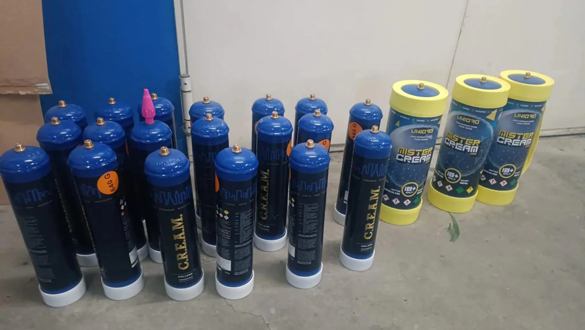 Detenido en Málaga un joven de 21 años por vender 'gas de la risa'