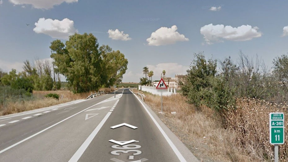 Muere un conductor al salirse de la vía con su coche