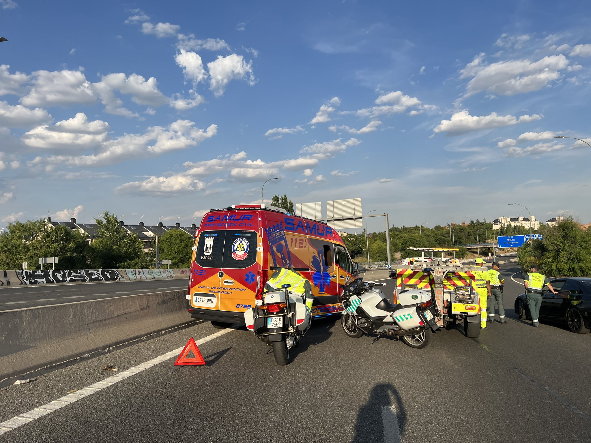 Trágico accidente en la M-11 deja un motorista fallecido
