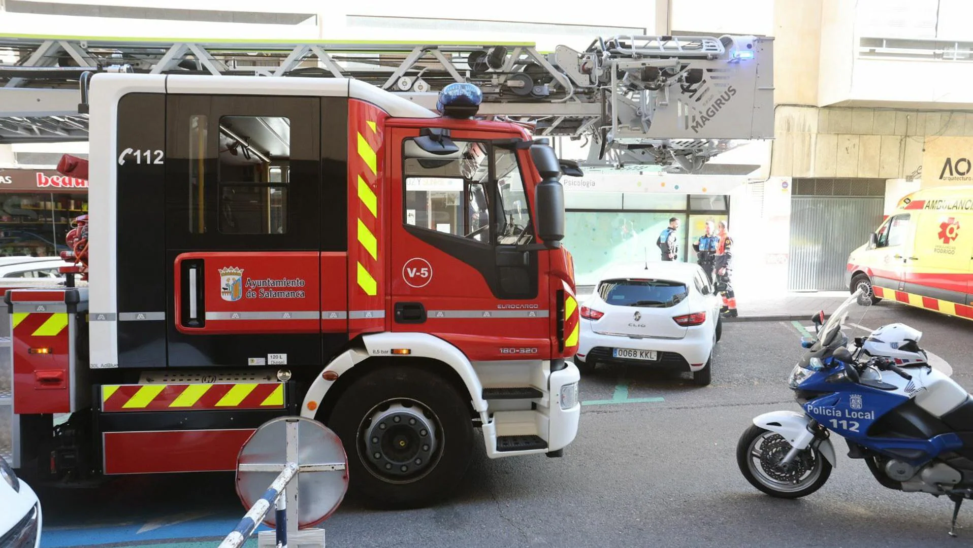Herido con quemaduras un varon tras un incendio en la calle Nava del Rey