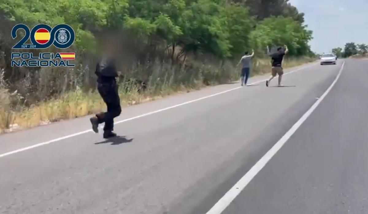 Así detenía la policia a uno de los hombres fugados por el crimen de Borja Villacís