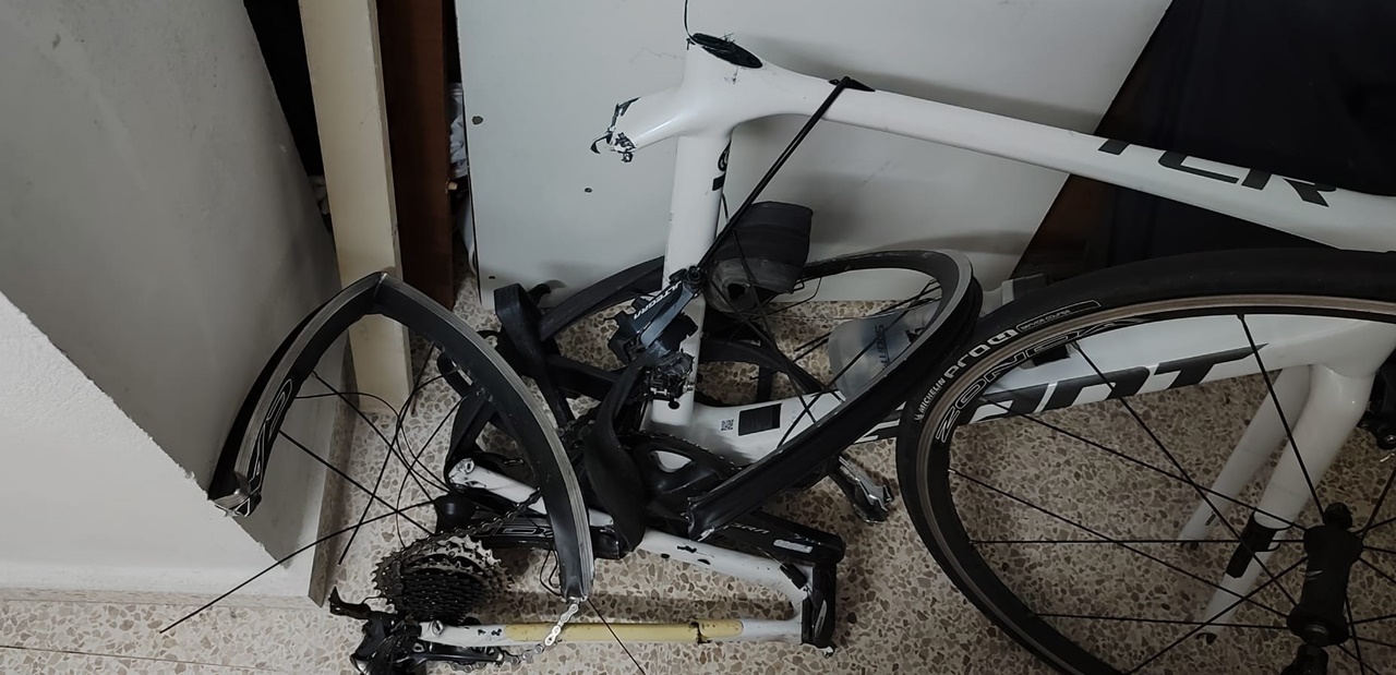 "He vuelto a nacer": Un ciclista de Huelva acaba en el hospital tras ser arrollado por un coche
