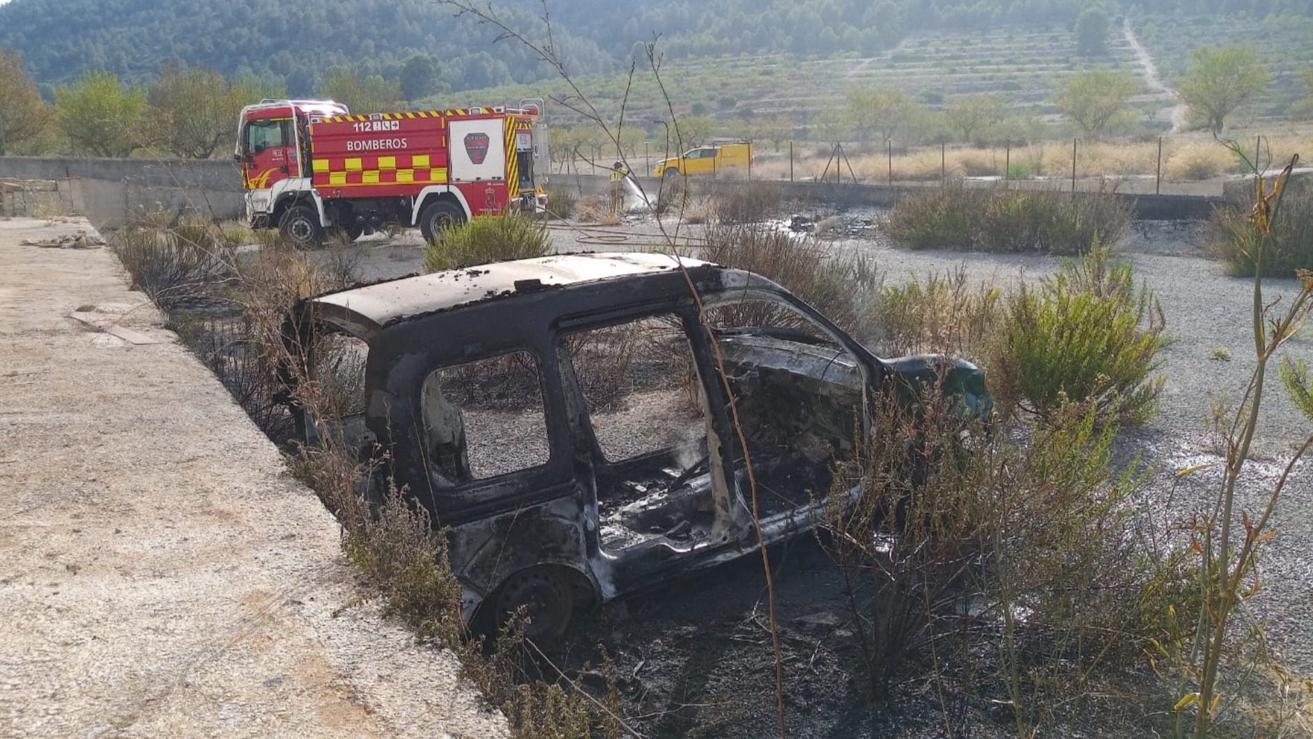 Un incendio forestal calcina 5.000 metros cuadrados en el paraje bullense de Ucenda