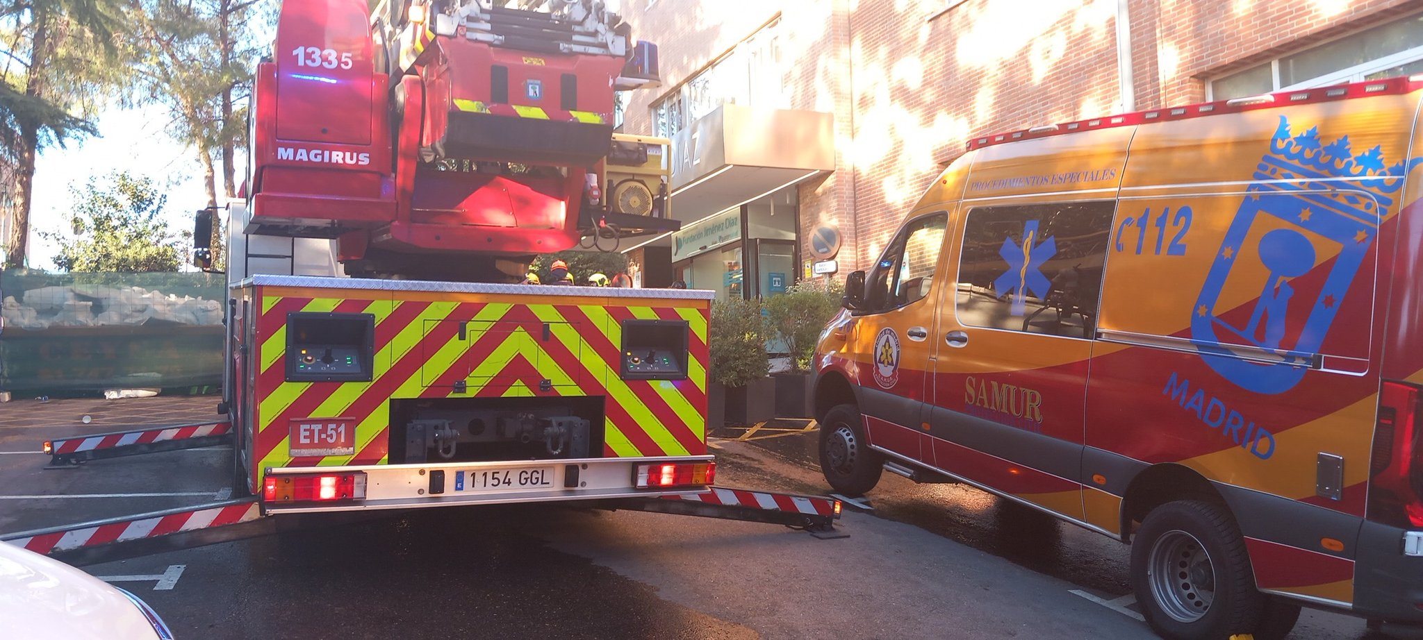 Un incendio obliga a desalojar varias plantas de la Fundación Jiménez Díaz