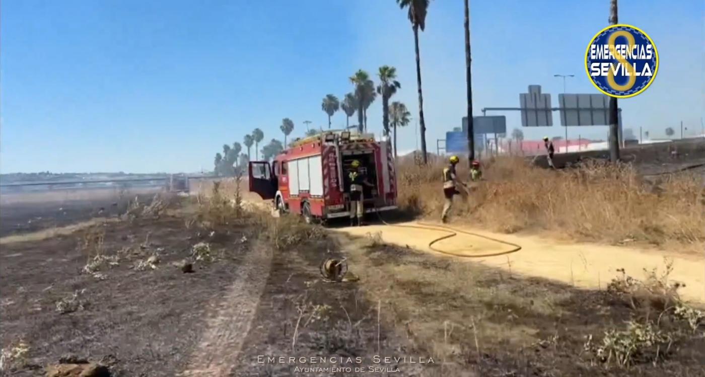 Incendio de Tablada. - Emergencias Sevilla.