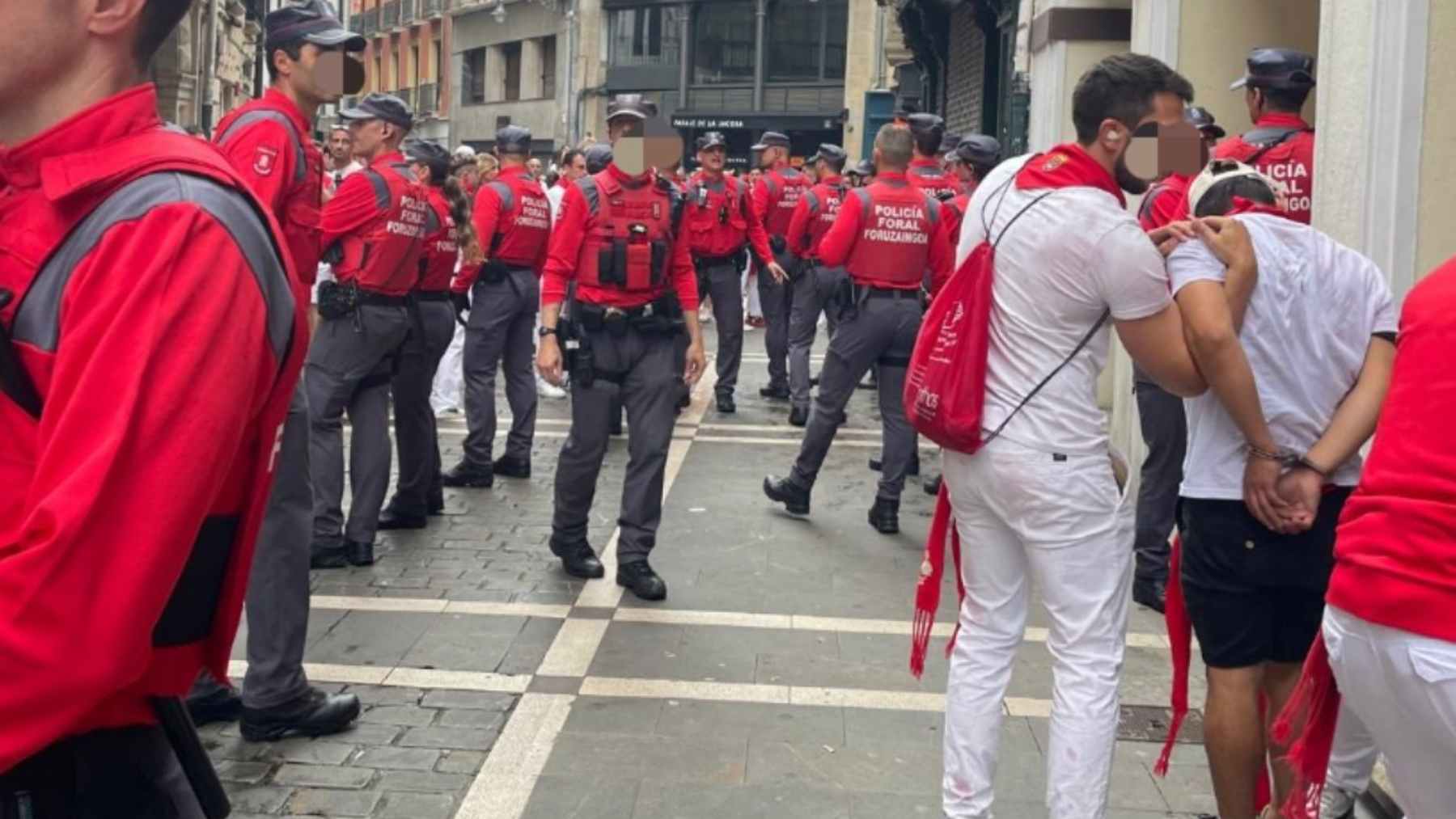 Los 'chorizos' hacen su agosto en San Fermín: detenidas 5 personas en Pamplona durante el primer día