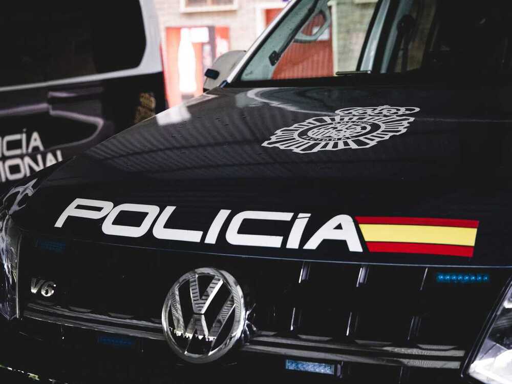 Detenido por robar en un comercio tras romper su escaparate