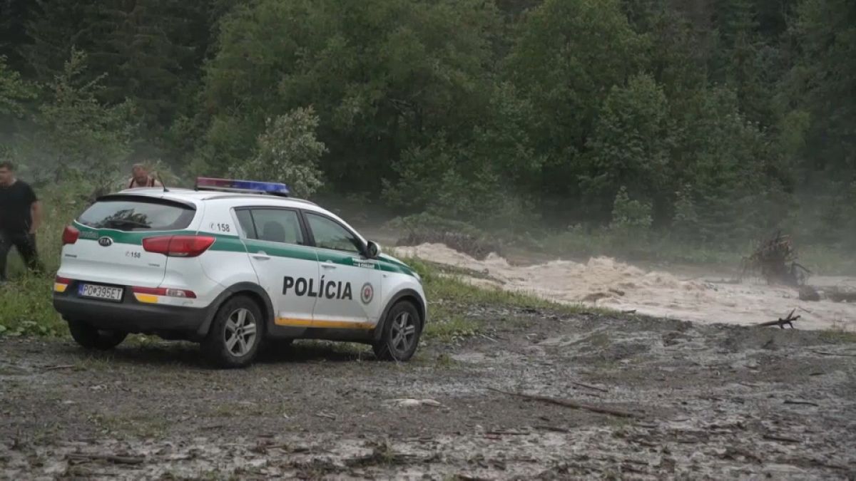 Al menos dos muertos tras un deslizamiento de tierra en Eslovaquia