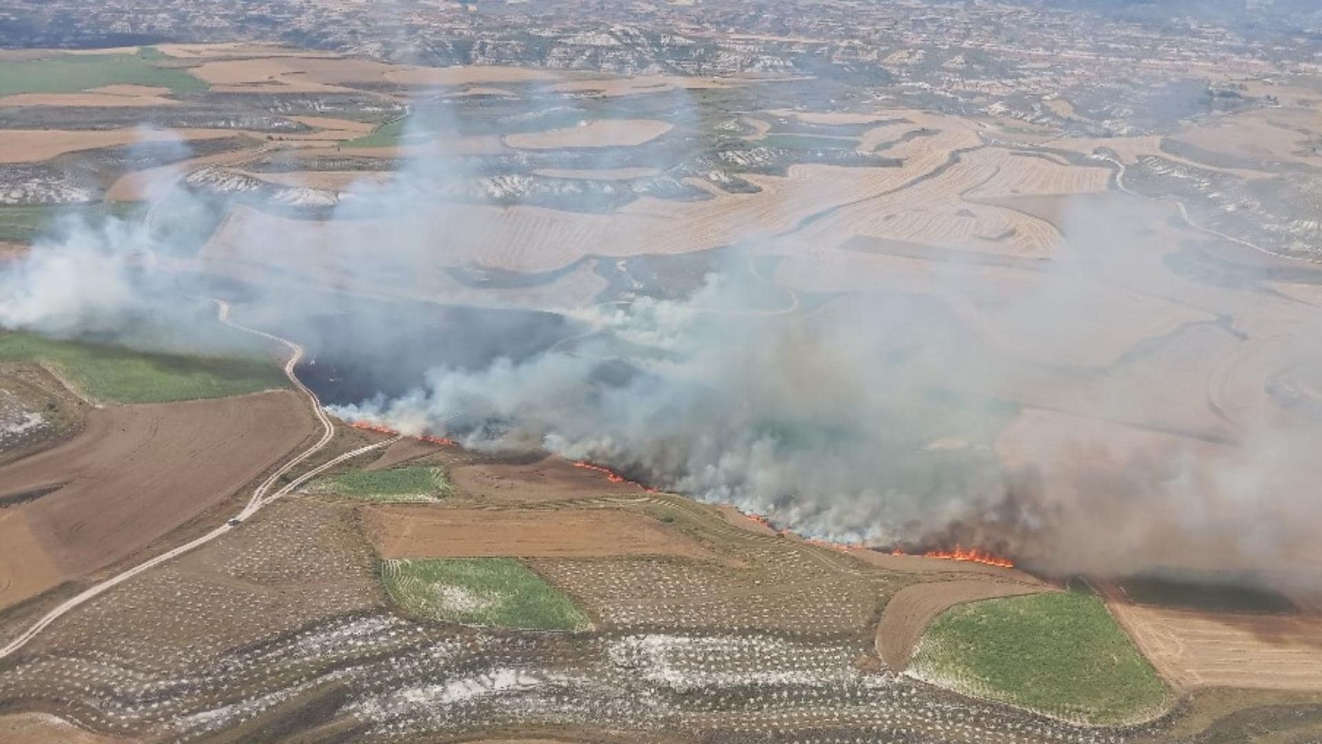 Extinguido el fuego accidental de Rublacedo tras calcinar más de 16 hectáreas agrícolas